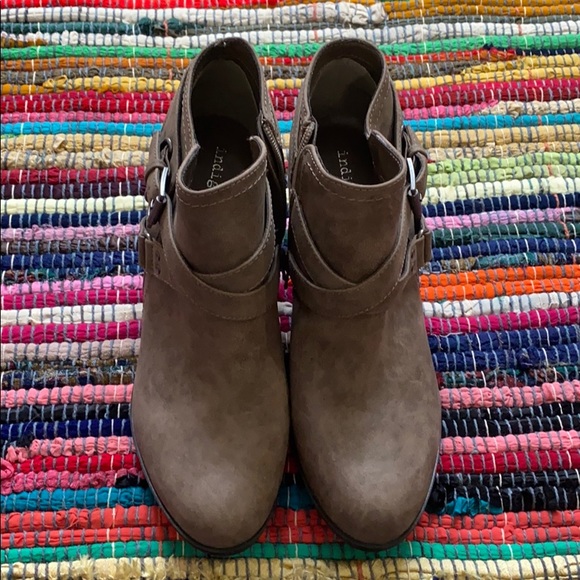 NWOT Taupe booties with zip and buckle 2 in heel - Picture 3 of 5